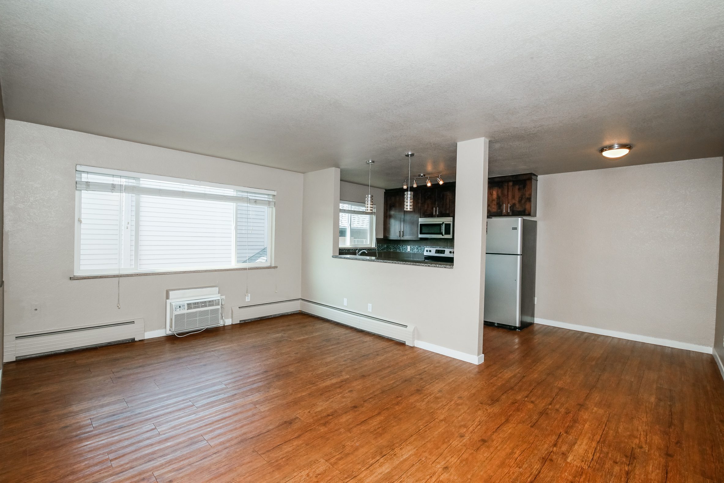 Chill Apartments Cornerstone Apartments